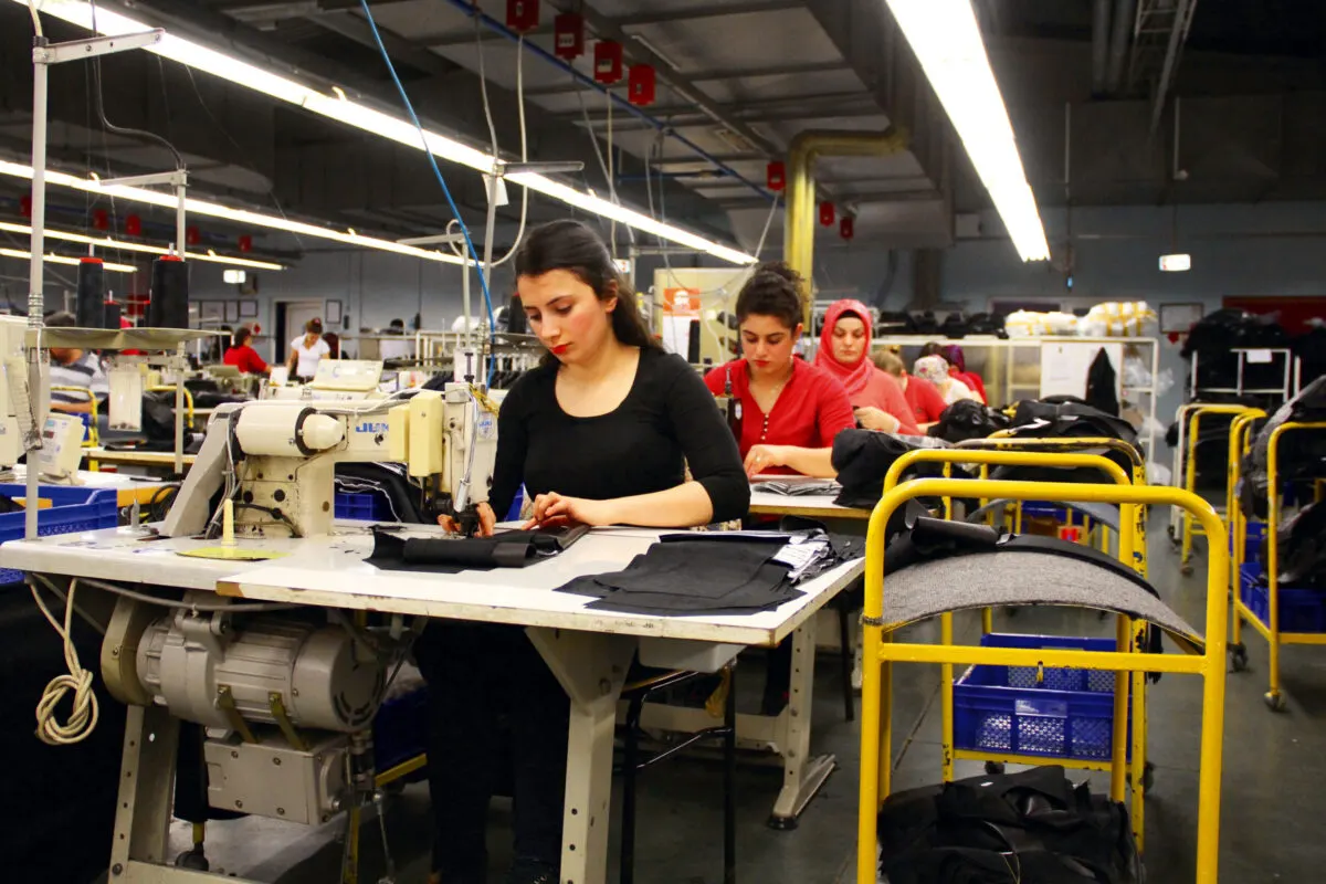 OECD tarafından yapılan araştırmaya göre, Türkiye, kadınların çalışma hayatındaki koşullar