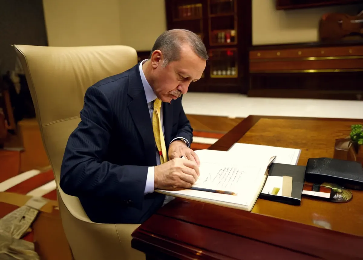 Cumhurbaşkanı Recep Tayyip Erdoğan, Anayasa'nın 104. maddesinin 16. fıkrası kapsamında