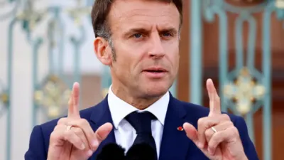 Fransa Cumhurbaşkanı Emmanuel Macron, Avrupa'nın savunma kapasitesini güçlendirmesi gerektiğini belirterek,