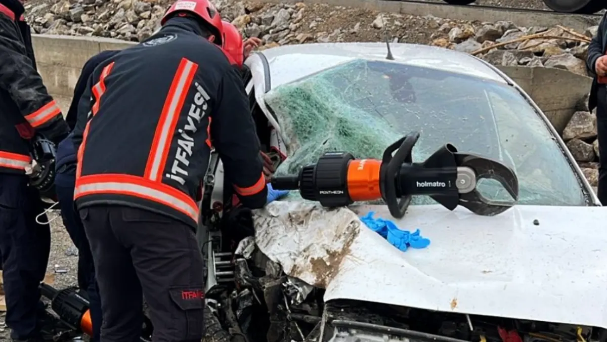 Malatya-Elazığ yolu Akçuğuz Kışlası mevkiinde meydana gelen zincirleme trafik kazasında