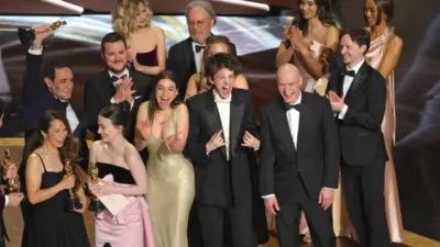 Los Angeles'taki Dolby Theatre'da düzenlenen 97. Akademi Ödülleri töreninde, sinema