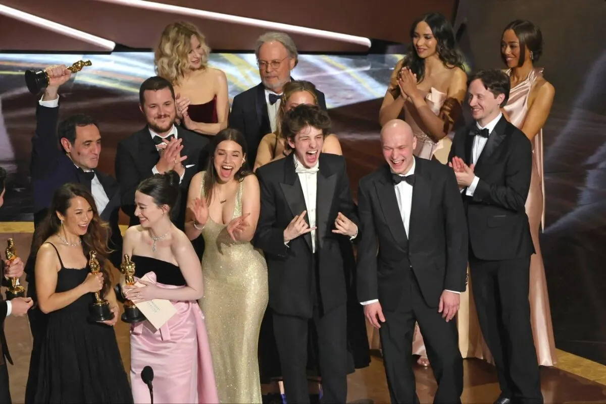 Los Angeles'taki Dolby Theatre'da düzenlenen 97. Akademi Ödülleri töreninde, sinema