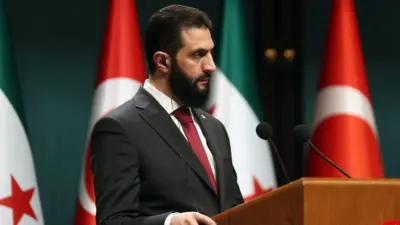 Suriye'de geçiş sürecini şekillendirecek olan yeni anayasa bildirgesi yürürlüğe girdi.
