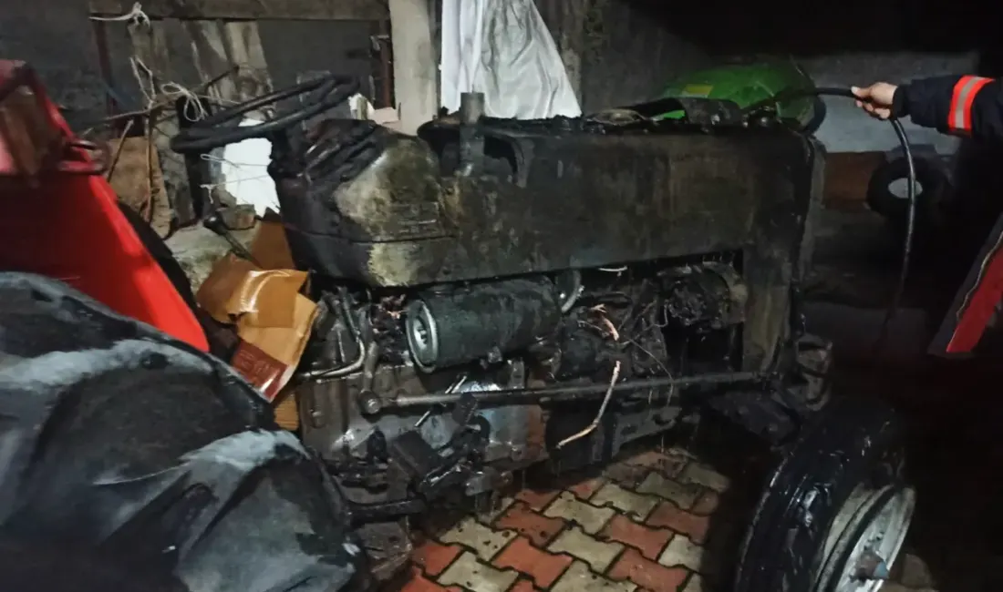 Malatya’nın Yeşilyurt ilçesi Cafana Mahallesi’nde meydana gelen traktör yangını, Malatya