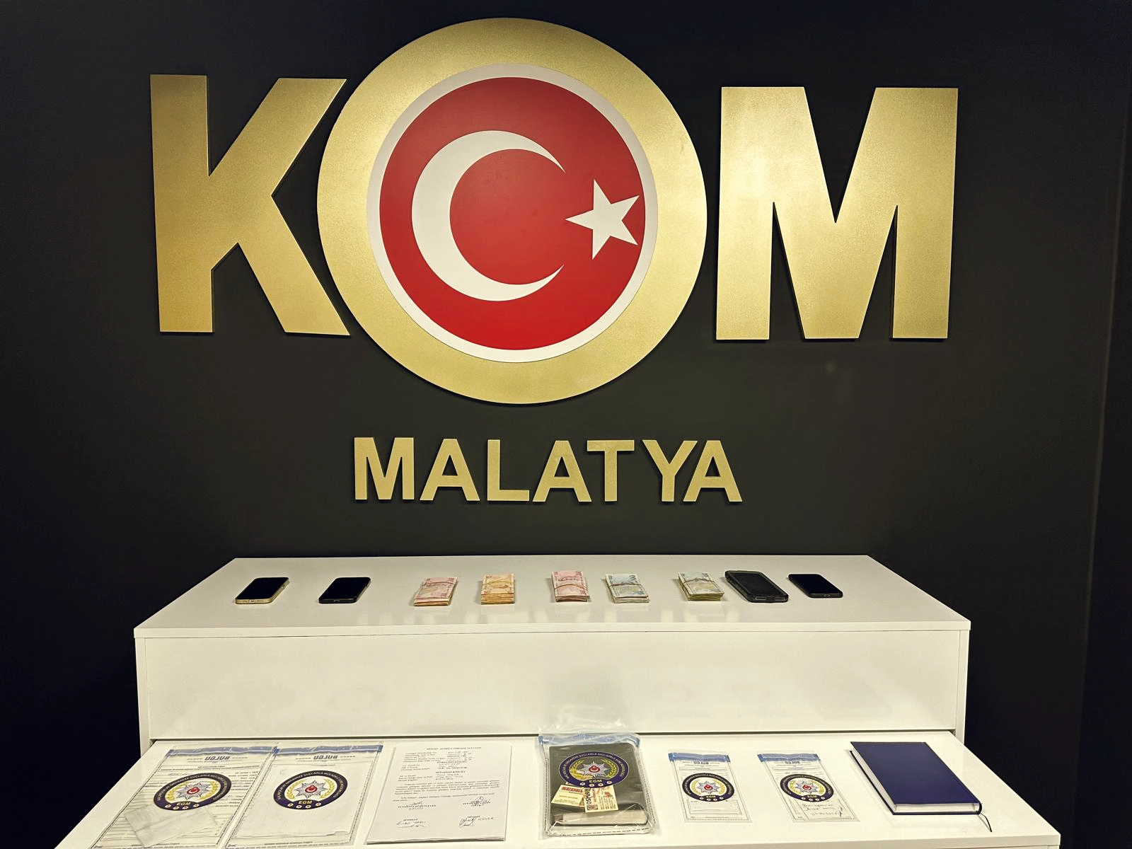 Malatya’da tefecilik yaptığı iddia edilen şahıslara yönelik düzenlenen operasyonda 8