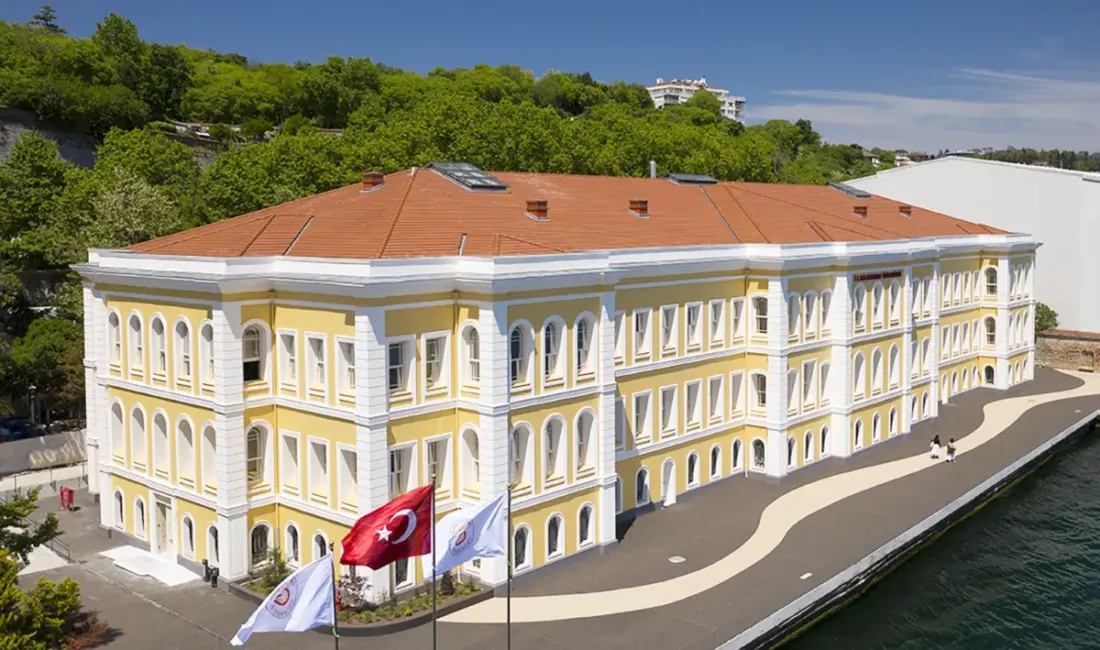 İstanbul Galatasaray Üniversitesi, 2025 yılı için toplam 15 sözleşmeli personel