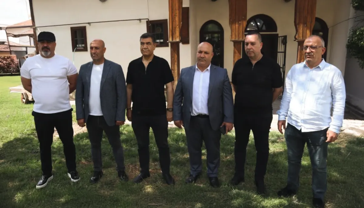 Yeni Malatyaspor’da kulüp başkanlığına adaylığını açıklayan iş insanı Haşim Karadağ,
