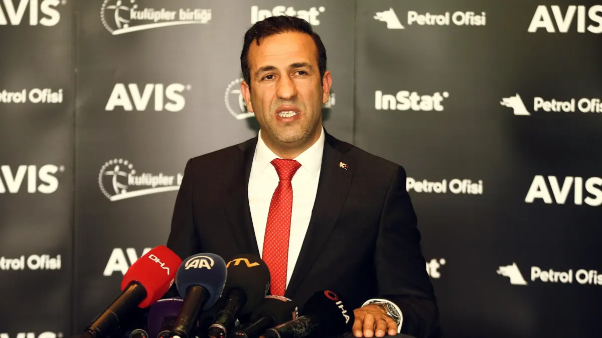 Yeni Malatyaspor Kulübü yönetimi, eski başkan Adil Gevrek hakkında kamuoyuna
