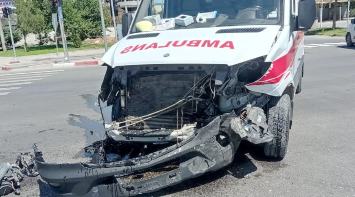 Malatya'nın Yeşilyurt ilçesinde bir trafik kazasına müdahale etmek üzere yola
