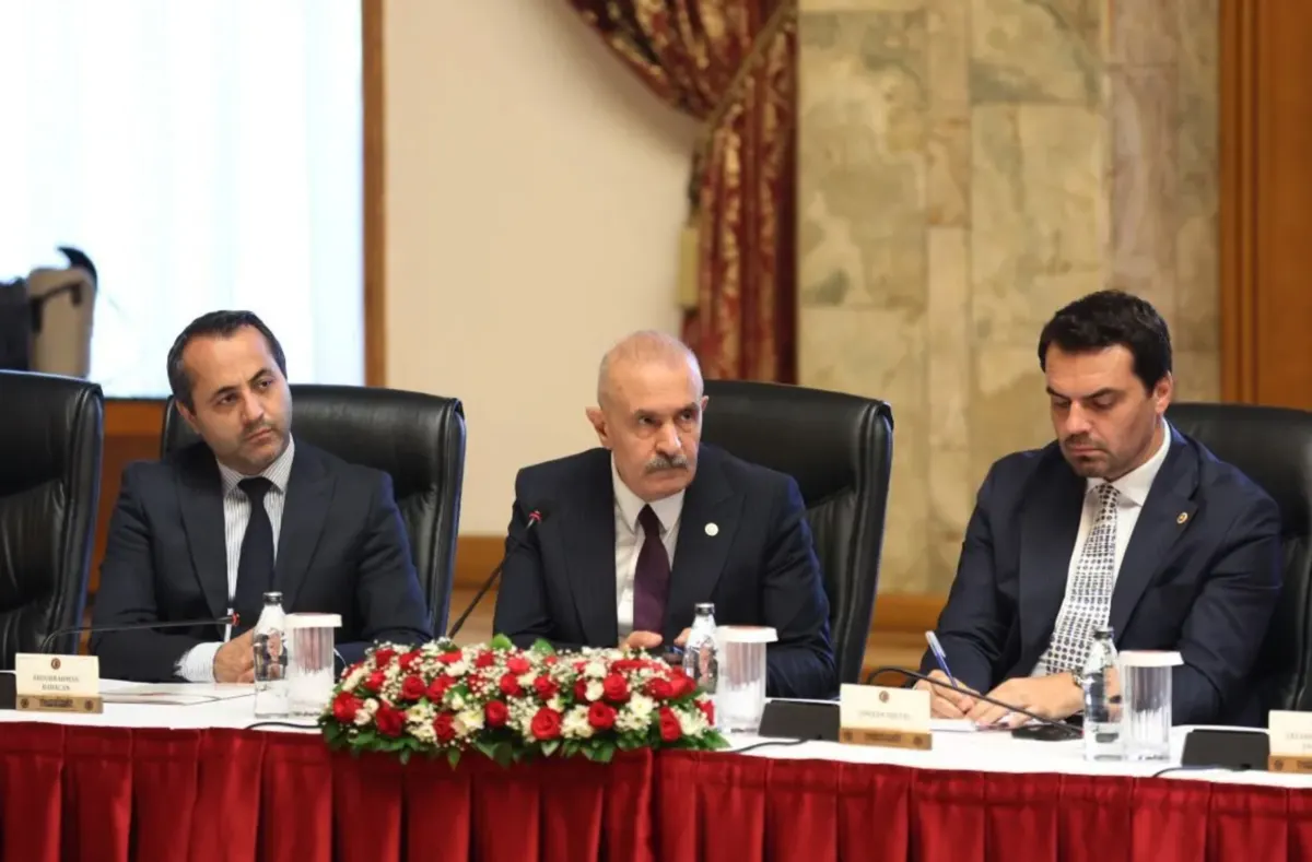 AK Parti Malatya Milletvekili Abdurrahman Babacan, Cumhurbaşkanı Erdoğan’a sunulan ‘Terörsüz