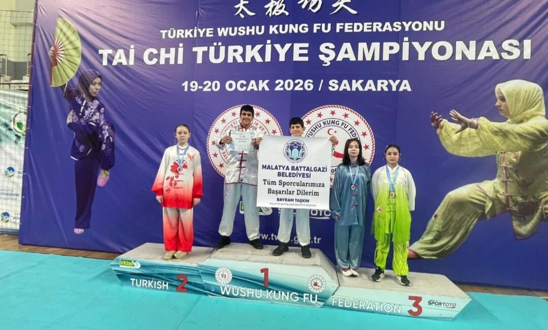 Battalgazi Belediyesi wushu sporcuları, Sakarya’da düzenlenen Türkiye Şampiyonası’nda 3 birincilik,