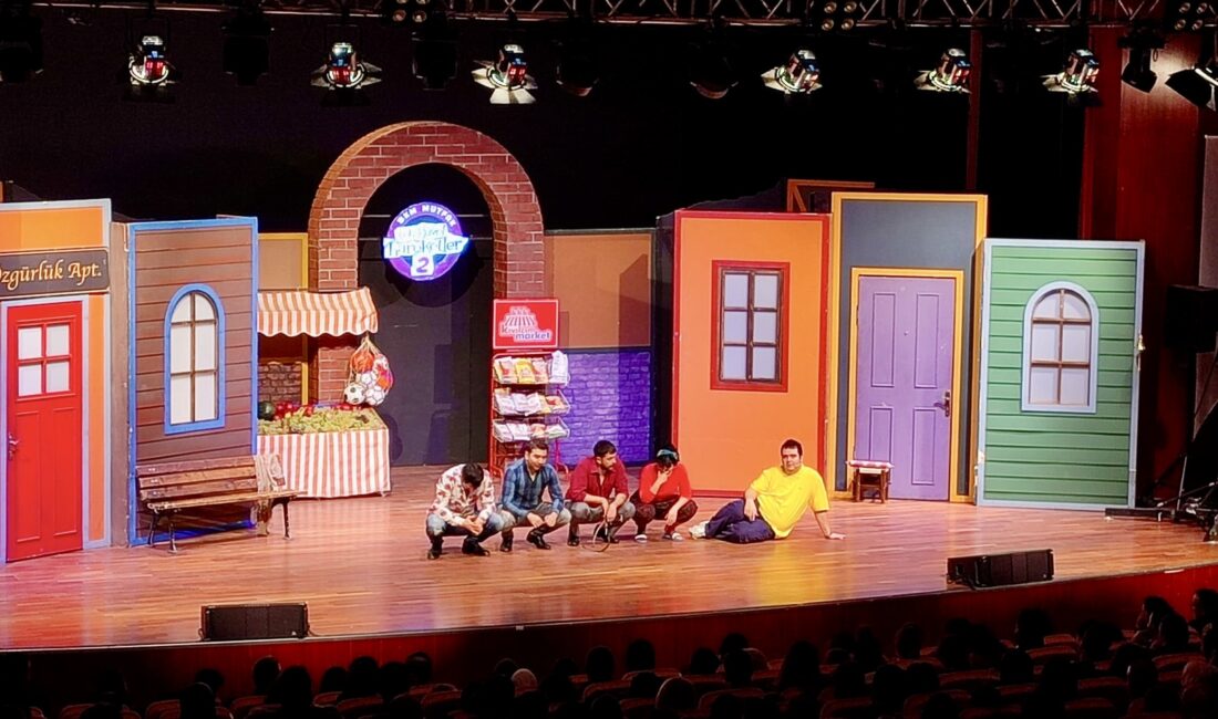 Turne programı kapsamında Malatya’ya gelen “Çok Güzel Hareketler 2” ekibi,