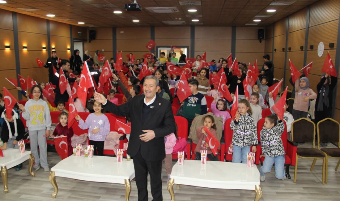 Darende Belediyesi’nin yarıyıl tatiline özel düzenlediği “Çocuk Sinema Günleri”nin ilk