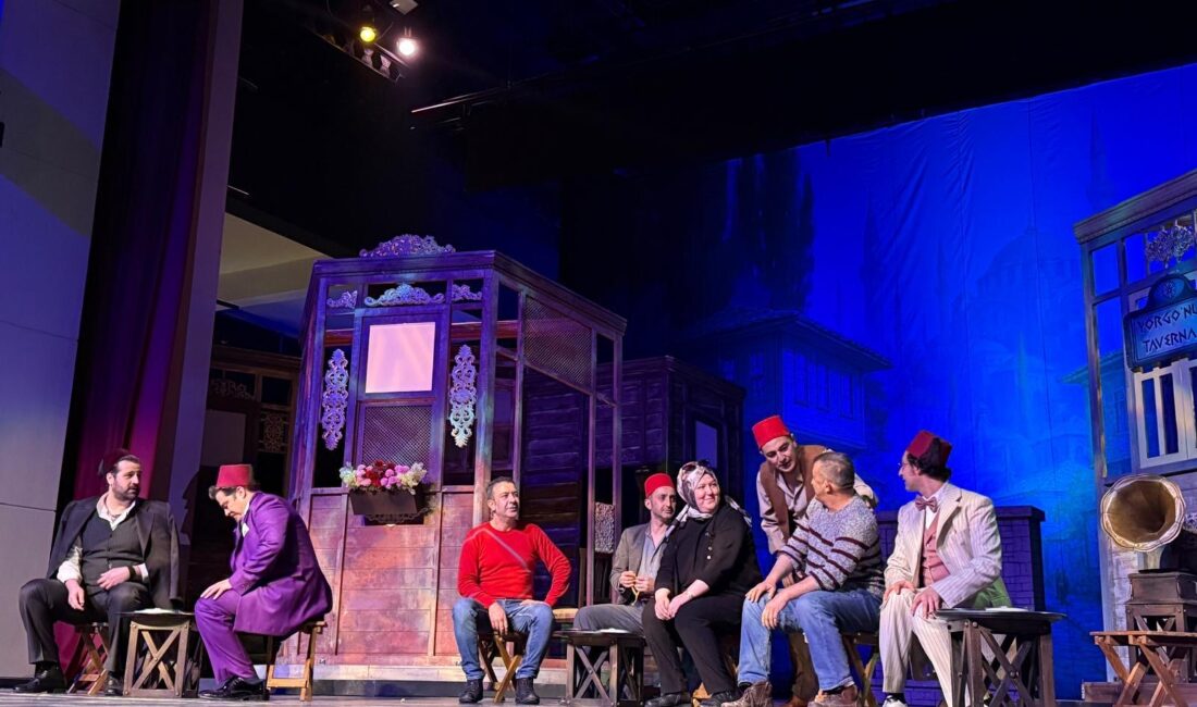 Erzurum Devlet Tiyatrosu’nun sahnelediği “Yalancının Mumu”, Malatya’daki ilk temsilinde yoğun