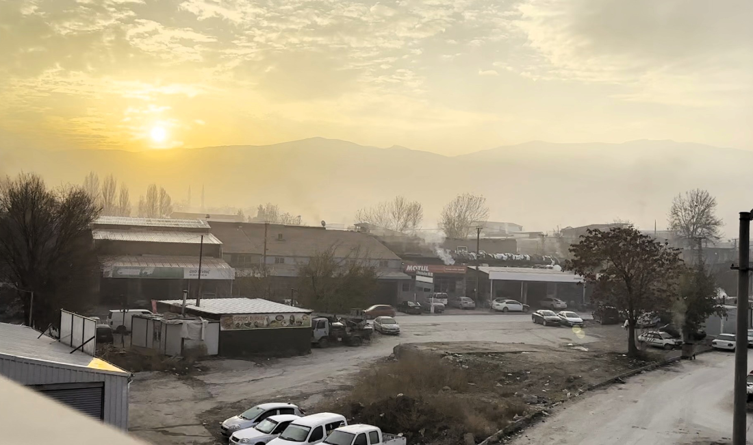 Altay Kışlası’nda yapımı tamamlanan 714 iş yerinin kura çekiminin ardından