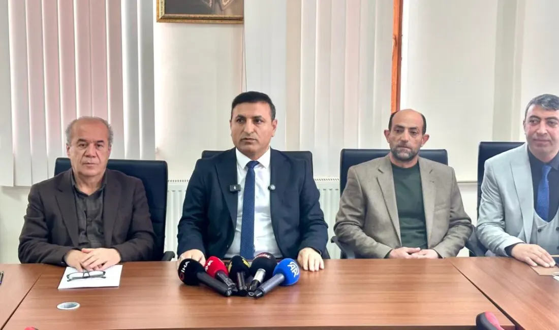 CHP’de kesin ihraç talebiyle disipline sevk edilen Yazıhan Belediye Başkanı