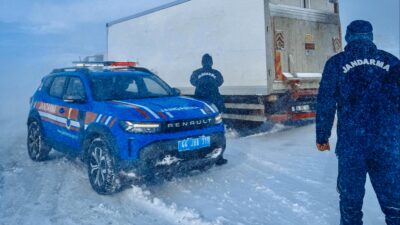 Yoğun kar yağışı nedeniyle Malatya–Kayseri karayolunda, Malatya merkezden Gürün ilçe