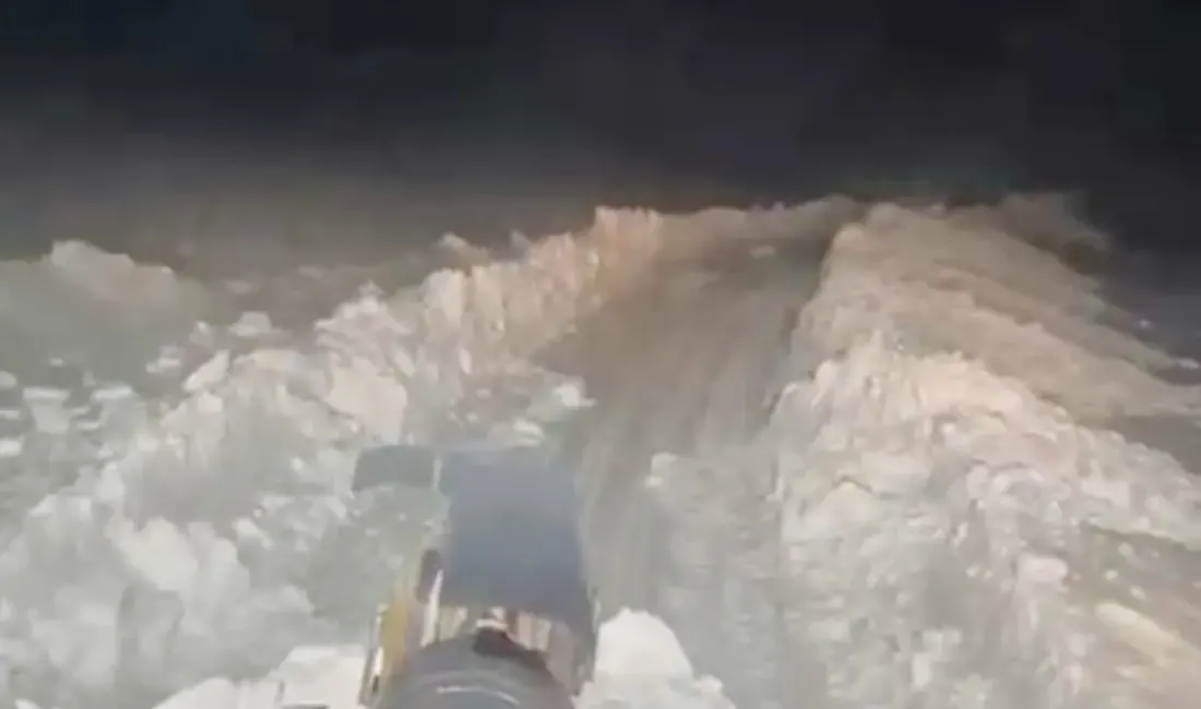 Darende’de etkili olan yoğun kar yağışı ve tipi, ulaşım ve