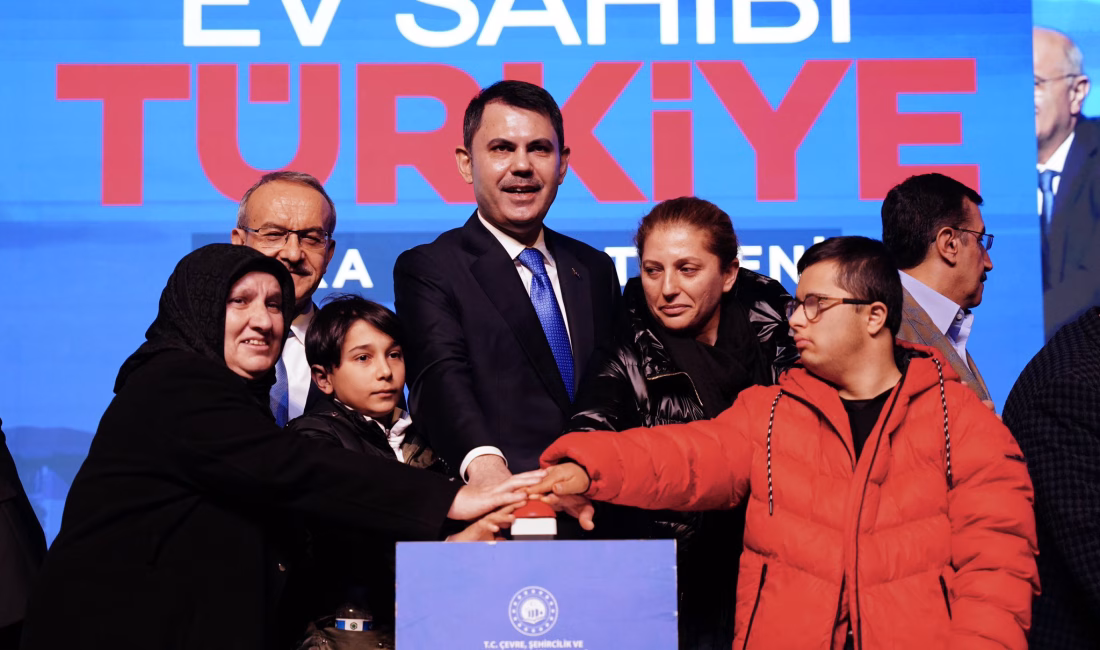 Malatya’da 500 bin sosyal konut projesi kapsamında gerçekleştirilen kura töreni,