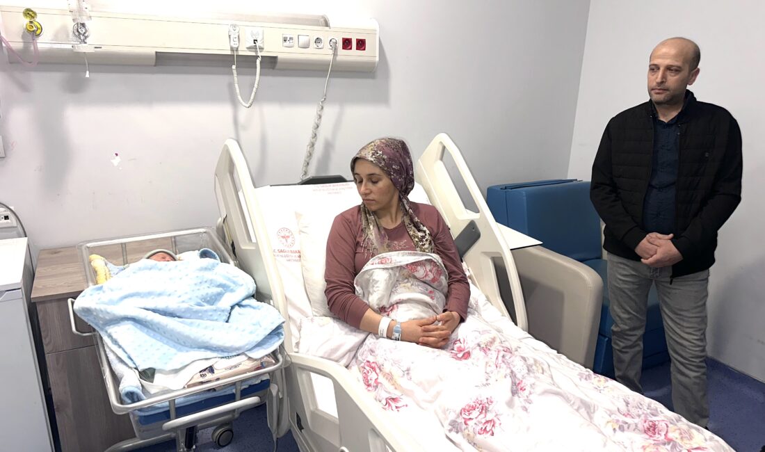 6 Şubat 2023 depremlerinde kızlarını kaybeden Sarıgül Ailesi, depremin üçüncü