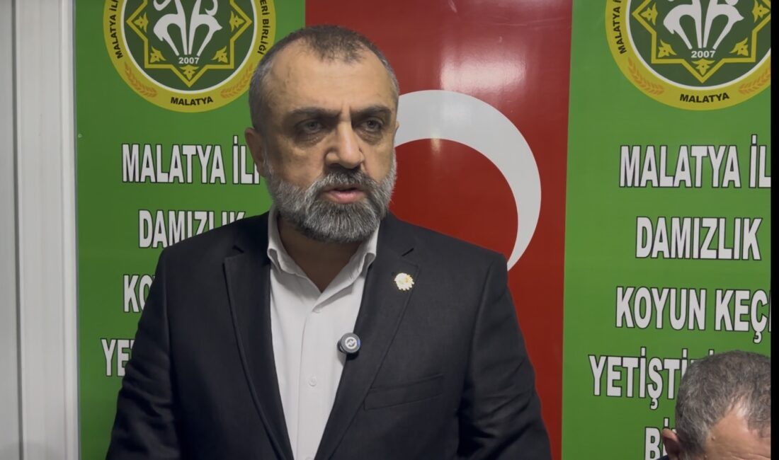 Malatya Koyun Keçi Yetiştiricileri Birliği Başkanı İhsan Akın, üreticilerin yanında