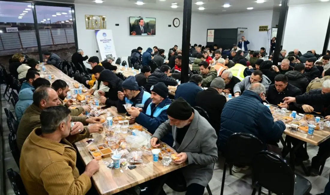 Battalgazi Belediyesi, Ramazan ayı dolayısıyla kiraladığı restoran ortamında her akşam