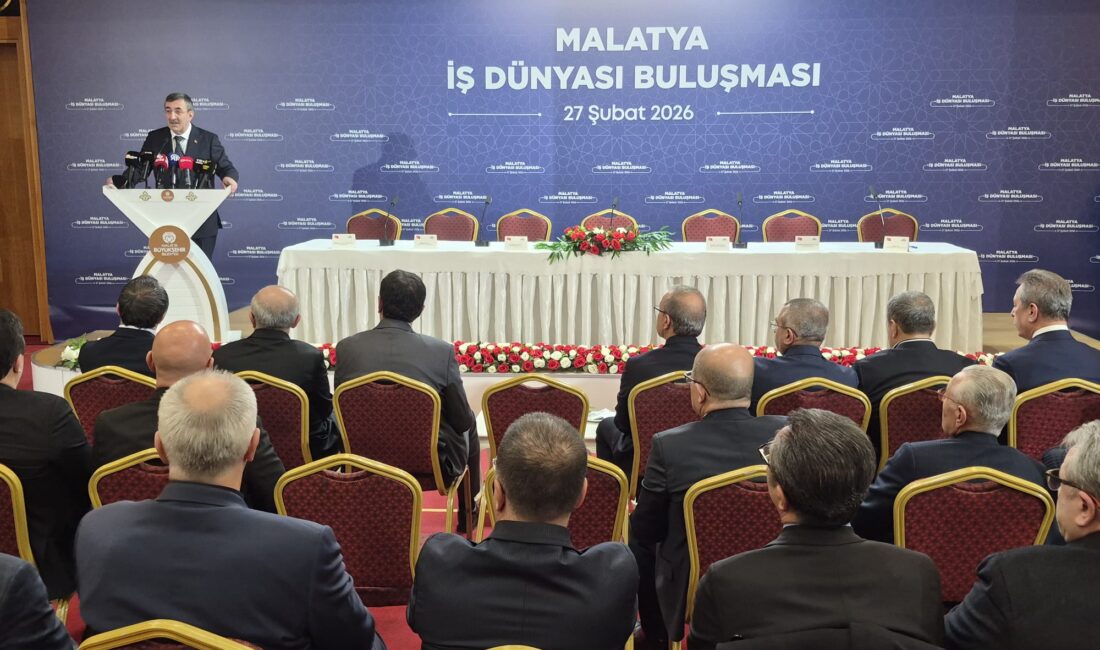 Cumhurbaşkanı Yardımcısı Cevdet Yılmaz, Malatya’da İş Dünyasıyla Bir Araya Gelerek