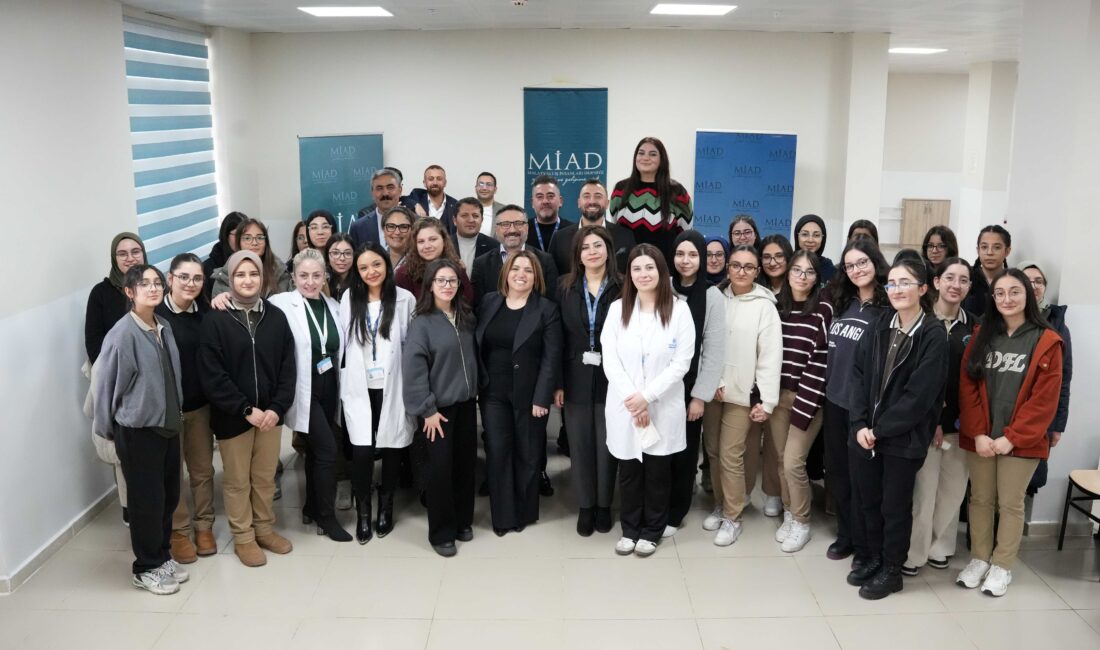 6 Şubat depremlerinin üçüncü yıl dönümünde depremden etkilenen öğrenciler için