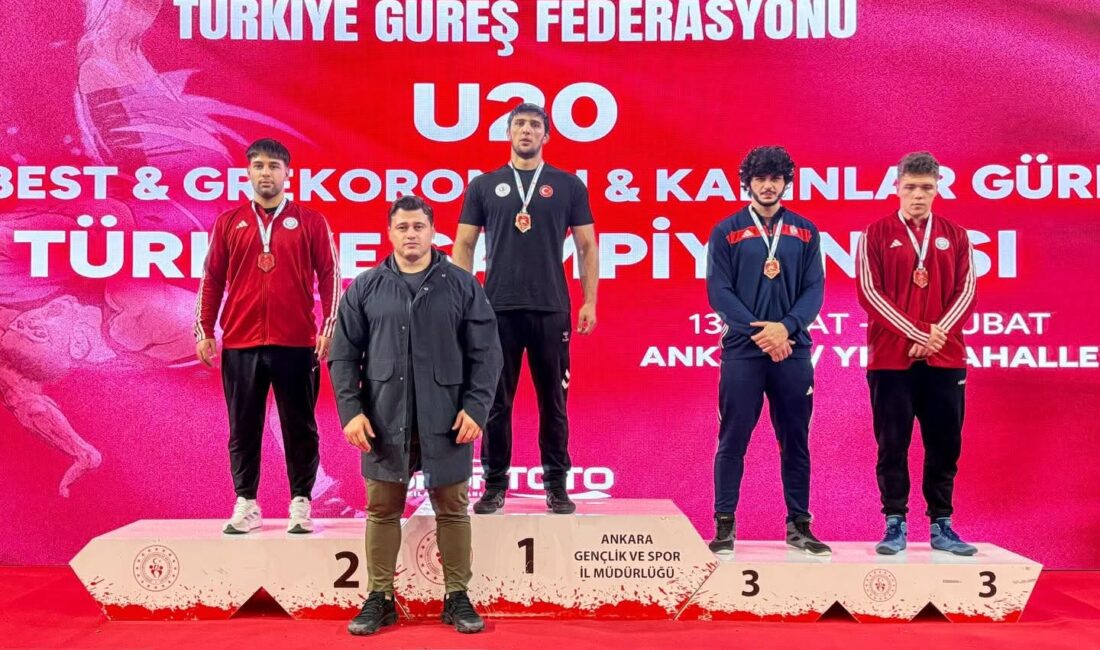 Ankara’da düzenlenen U20 Greko-Romen Güreş Türkiye Şampiyonası’nda Malatya Levent Kanyonu