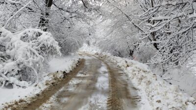 Yoğun kar ve buzlanma nedeniyle Akçadağ, Arapgir, Darende ve Yeşilyurt’ta
