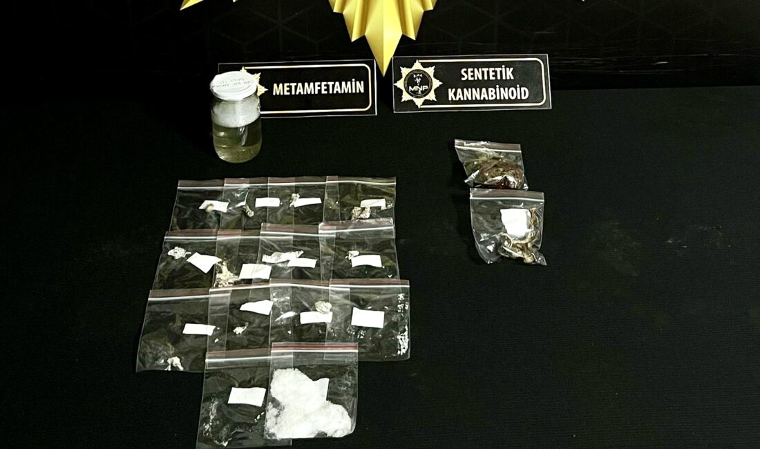 Malatya’da uyuşturucu ile mücadele kapsamında yürütülen çalışmalar çerçevesinde sokak satıcılarına