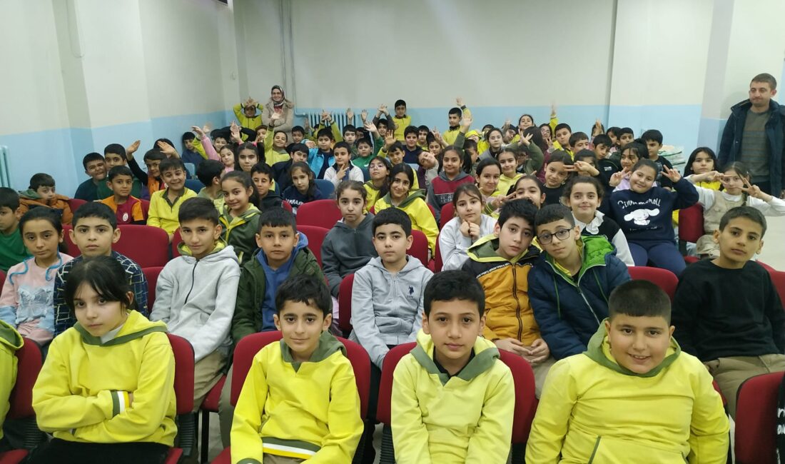 Malatya’nın Battalgazi ilçesinde iki ilkokulda 3. ve 4. sınıf öğrencilerine