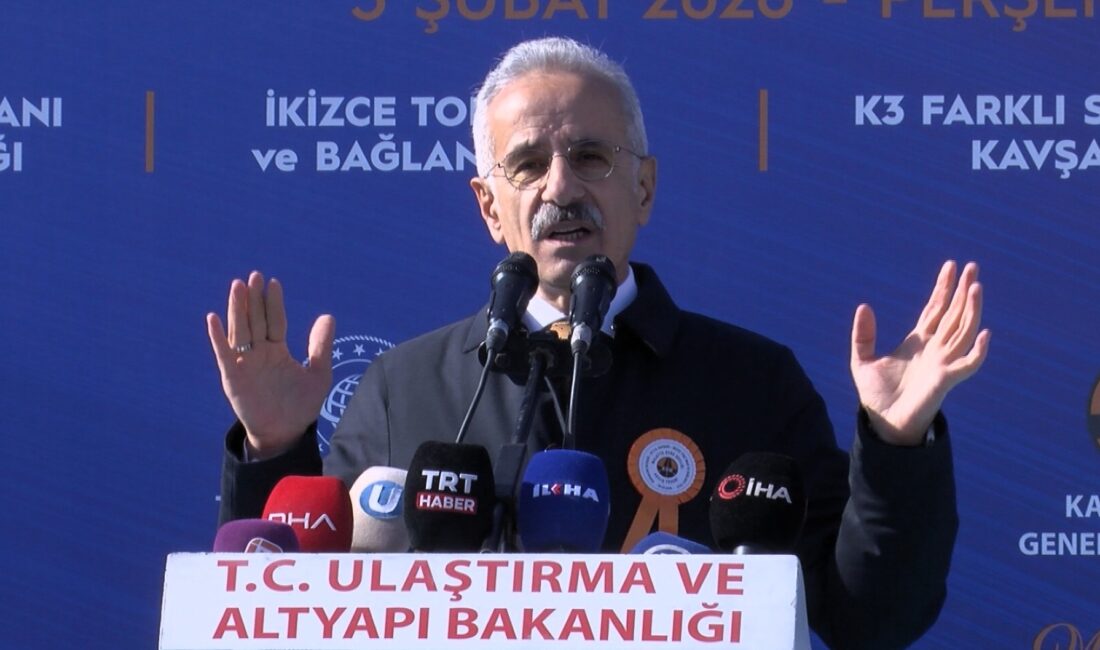 Ulaştırma ve Altyapı Bakanı Abdulkadir Uraloğlu, Malatya-Narlı yüksek hızlı demiryolu