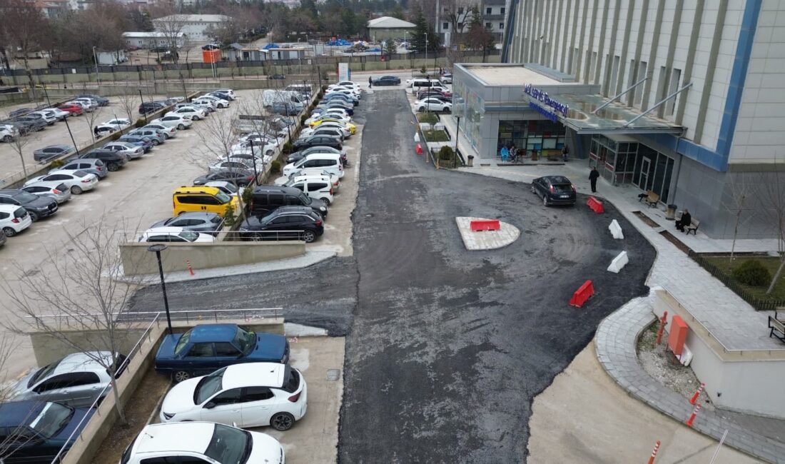 Battalgazi Belediyesi, Battalgazi Devlet Hastanesi otoparkında yürüttüğü yenileme çalışmasını tamamladı.