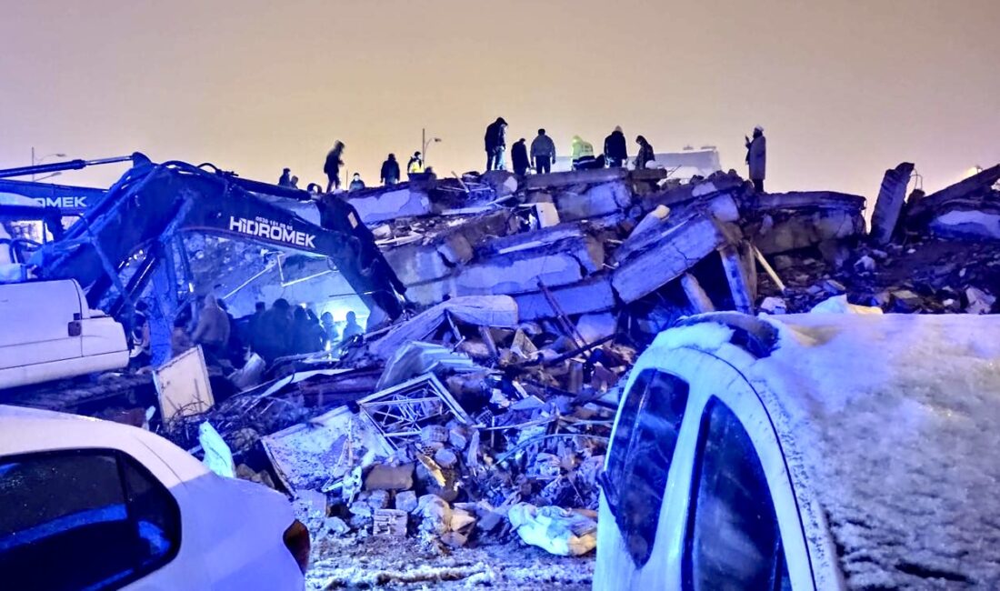 Malatya’da 6 Şubat 2023 depremlerinde yıkılan Bayrak Sitesi 1. Blok’a