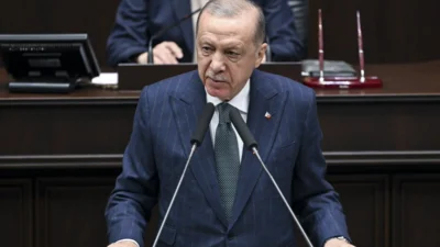 Emekli maaşları ve bayram ikramiyeleri 14 Mart’ta hesaplara yatırılacak, vatandaşlar