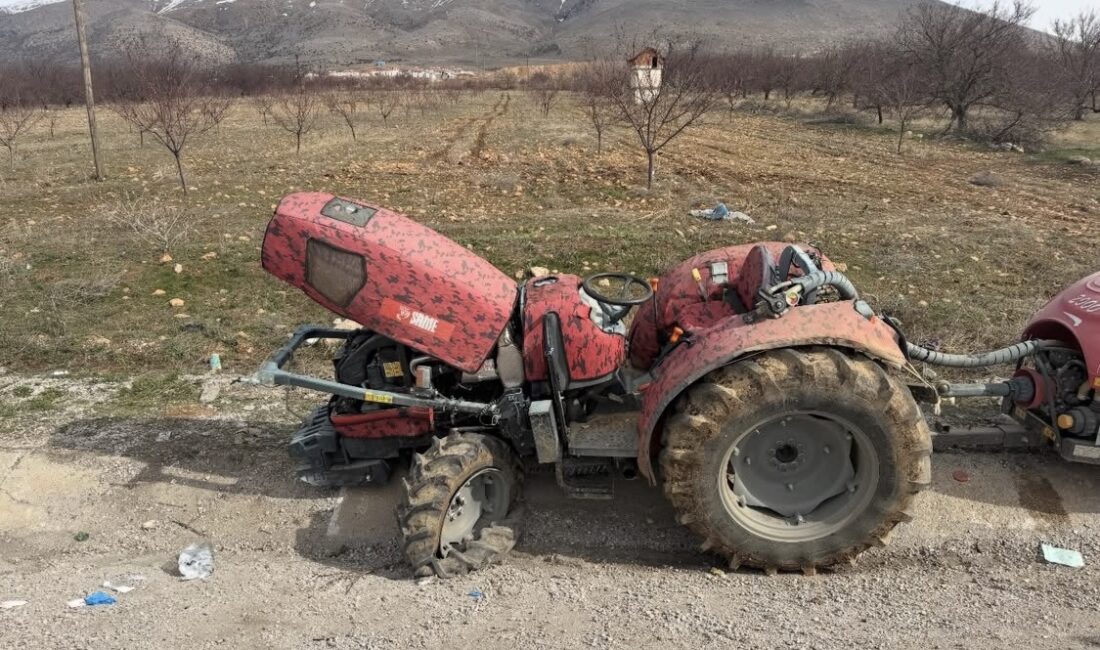 Doğanşehir ilçesinde seyir halindeyken devrilen traktörde bulunan 2 kişi yaralandı.