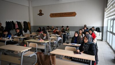 Malatya Büyükşehir Belediyesi, 2026 Yükseköğretim Kurumları Sınavı hazırlık sürecinde öğrencilerine