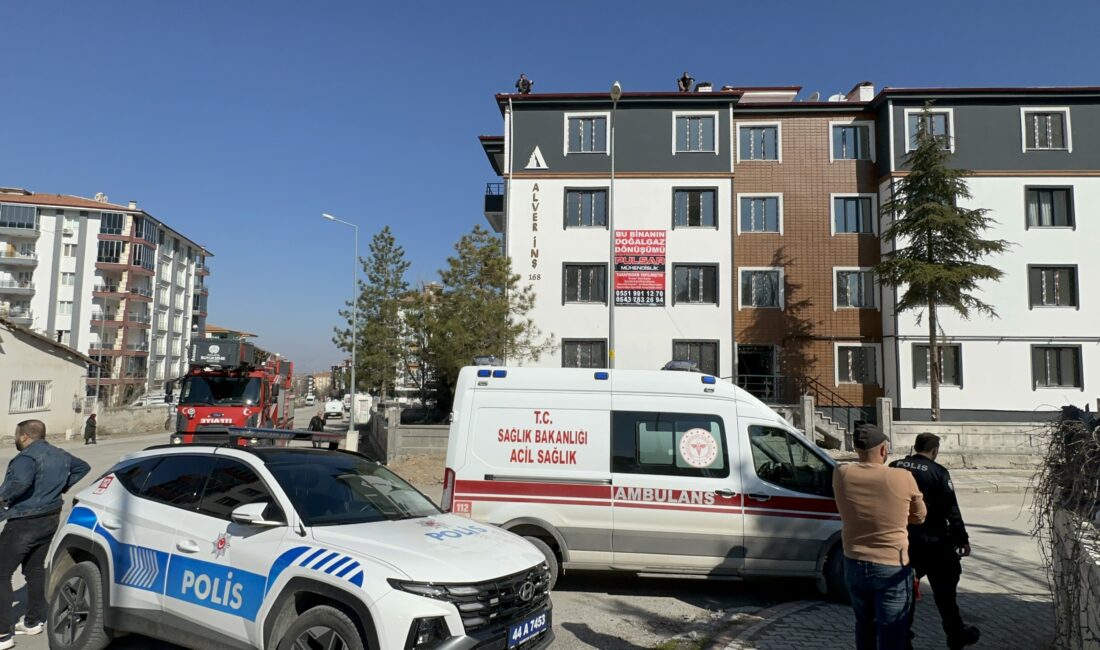 Malatya’da iki elektrik işçisi, yaklaşık 200 bin TL alacakları için