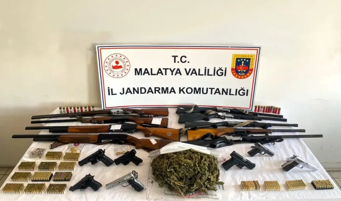 Malatya İl Jandarma Komutanlığı ekipleri, yapılan operasyonlarda çok sayıda uyuşturucu