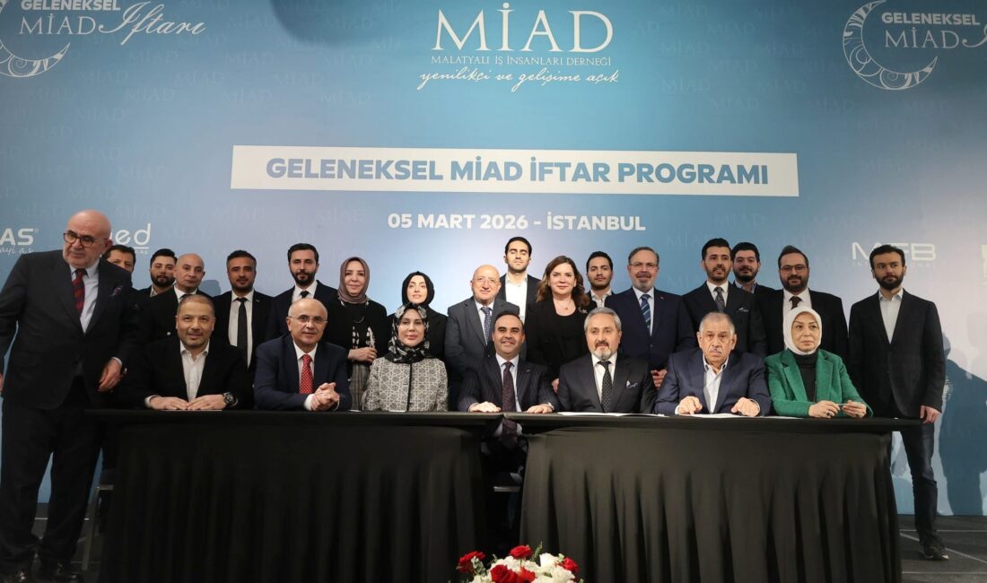 Malatya Büyükşehir Belediye Başkanı Sami Er, İstanbul’da imzalanan protokolle Malatya’ya