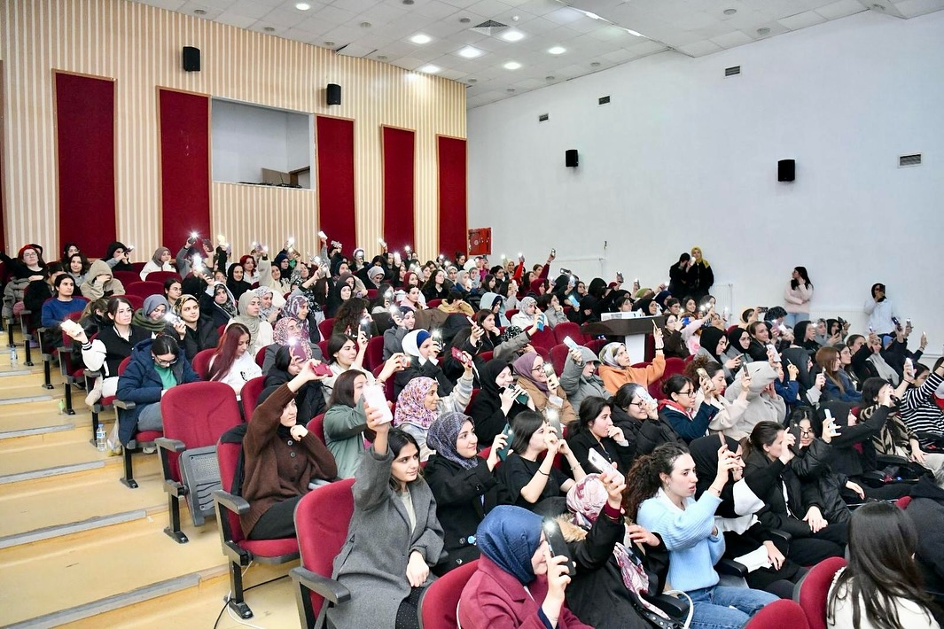 Malatya’nın Yeşilyurt ilçesinde Yeşilyurt Belediyesi tarafından düzenlenen “Yeşilyurt’ta Ramazan Bereketi”
