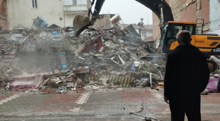 Malatya’da 6 Şubat 2023’te yaşanan depremlerde yıkılan ve 4 kişinin