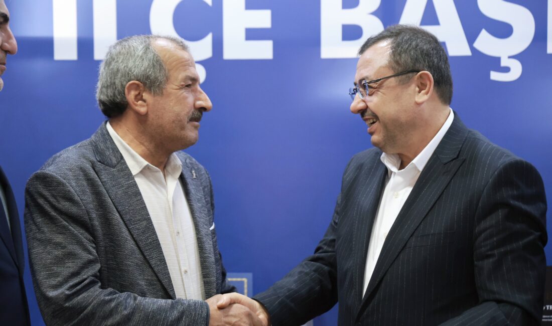 Yeniden Refah Partisi’nden AK Parti’ye katılan Kale Belediye Meclis Üyesi