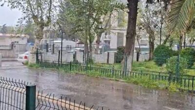 Adıyaman’da İl genelinde dün akşam saatlerinden itibaren etkisini artıran sağanak