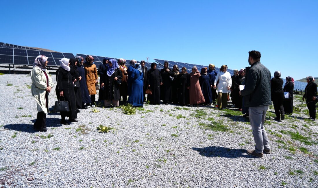 Battalgazi Belediyesi’nin hayata geçirdiği projelere yönelik yerinde tanıtım gezileri sürerken,