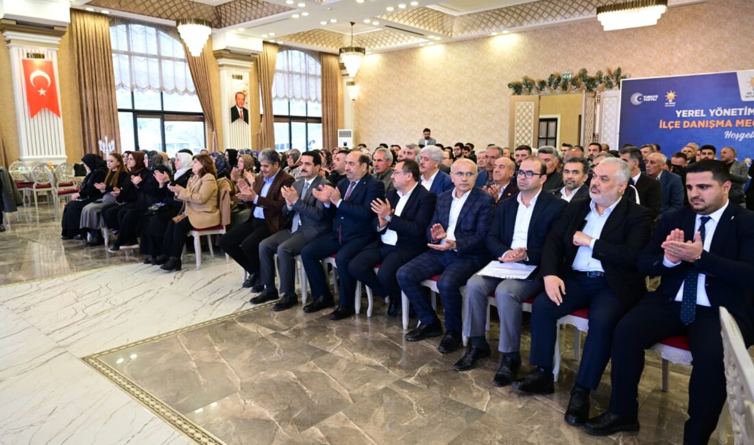 AK Parti Battalgazi İlçe Başkanlığı ev sahipliğinde düzenlenen danışma meclisi