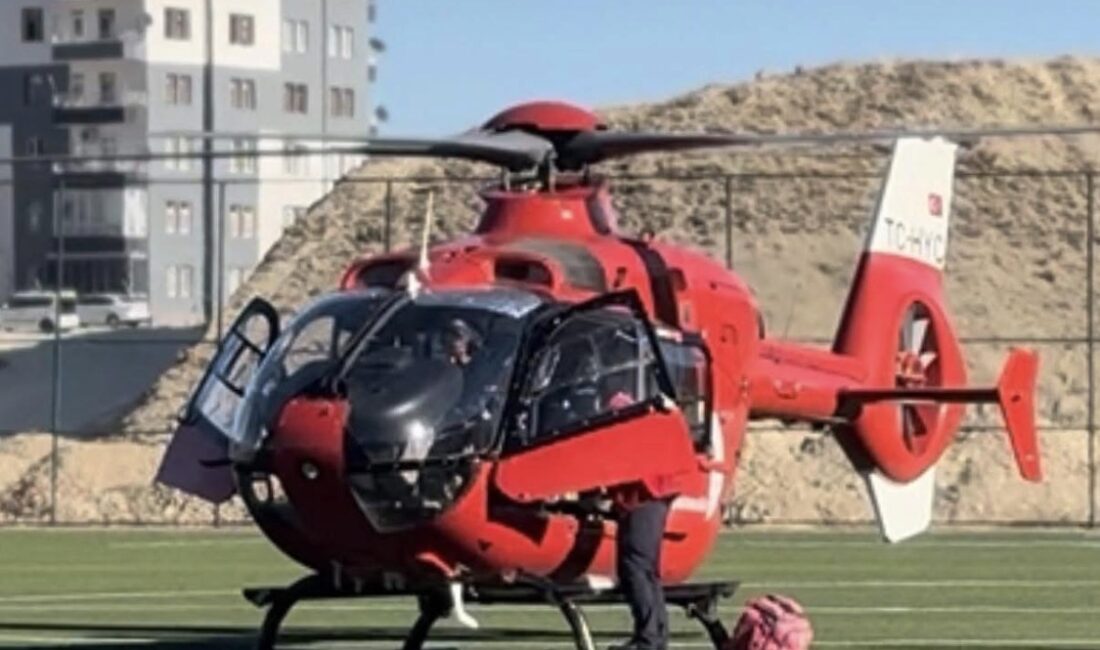 Darende ilçesinde kalp rahatsızlığı geçiren 78 yaşındaki hasta, hava ambulansıyla