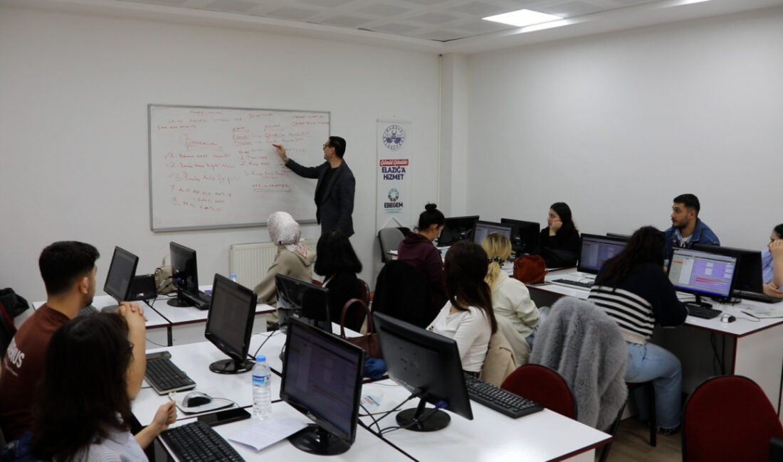 Elazığ Belediyesi bünyesinde faaliyet gösteren EBEGEM tarafından düzenlenen bilgisayarlı muhasebe