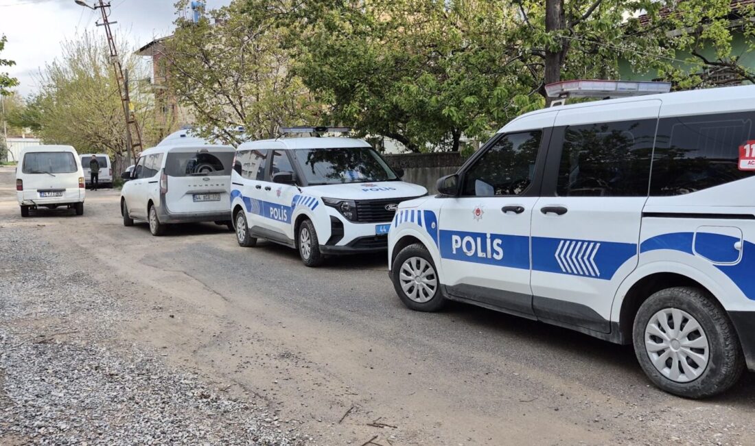 Yeşilyurt’ta evinde hayatını kaybeden şahsın ölümü şüpheli bulununca polis inceleme